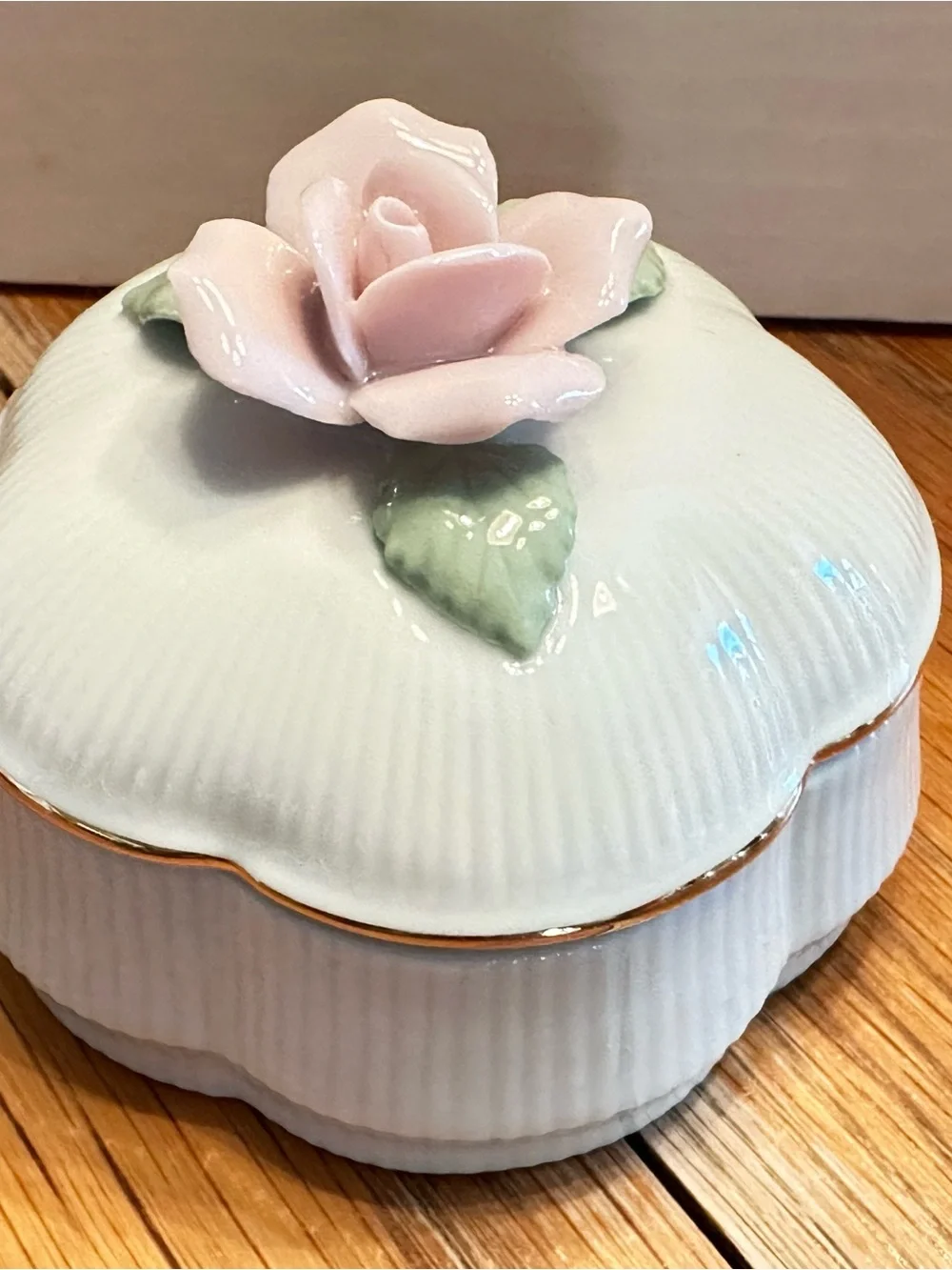 Porcelain Heritage House Musical Trinket Box